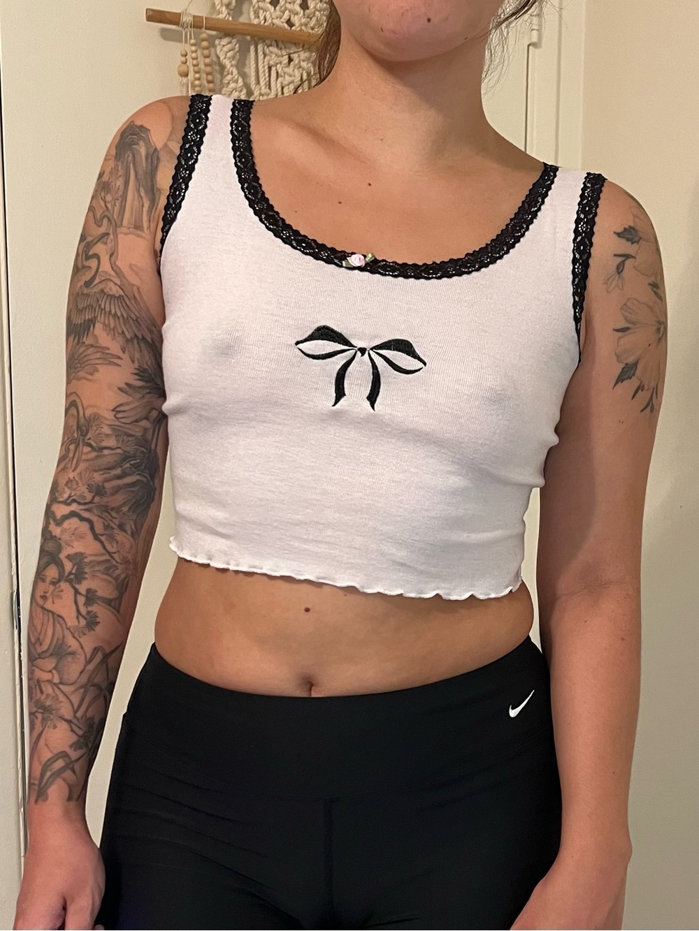 White Cropped Tank Top with Black Trim and Bow Embroidery
